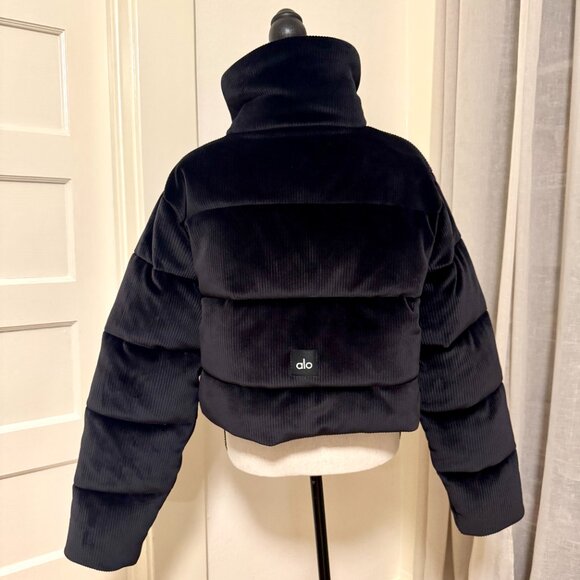 ALO Ribbed Velour Gold Rush Puffer Jacket - Black - Medium - Picture 6 of 13